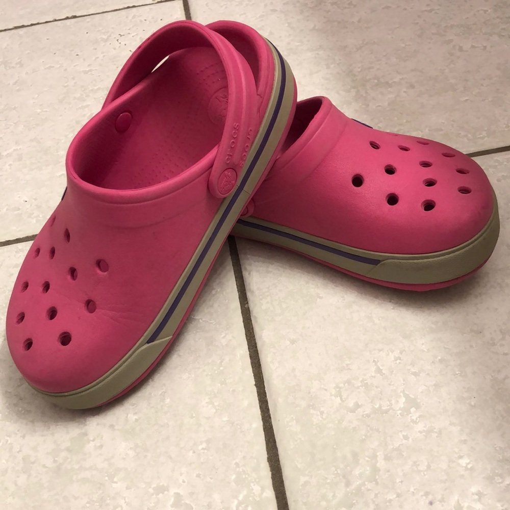 Clean pink Crocs💞 - Picture 2 of 3